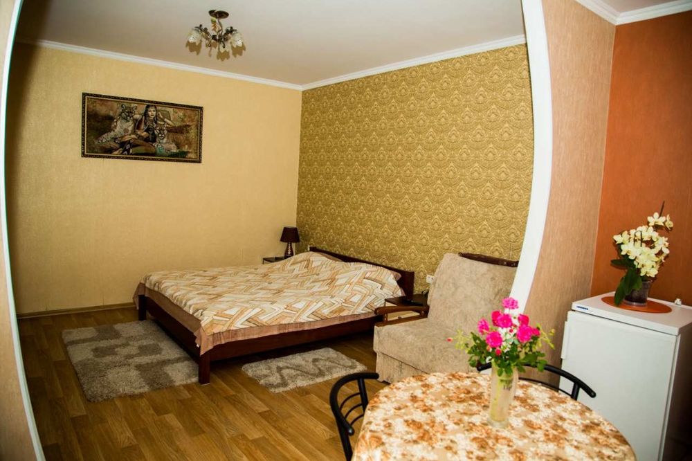 Ул.Львовская .Сдам Посуточно Номера  от 500  гр. На 13 Фонтана .