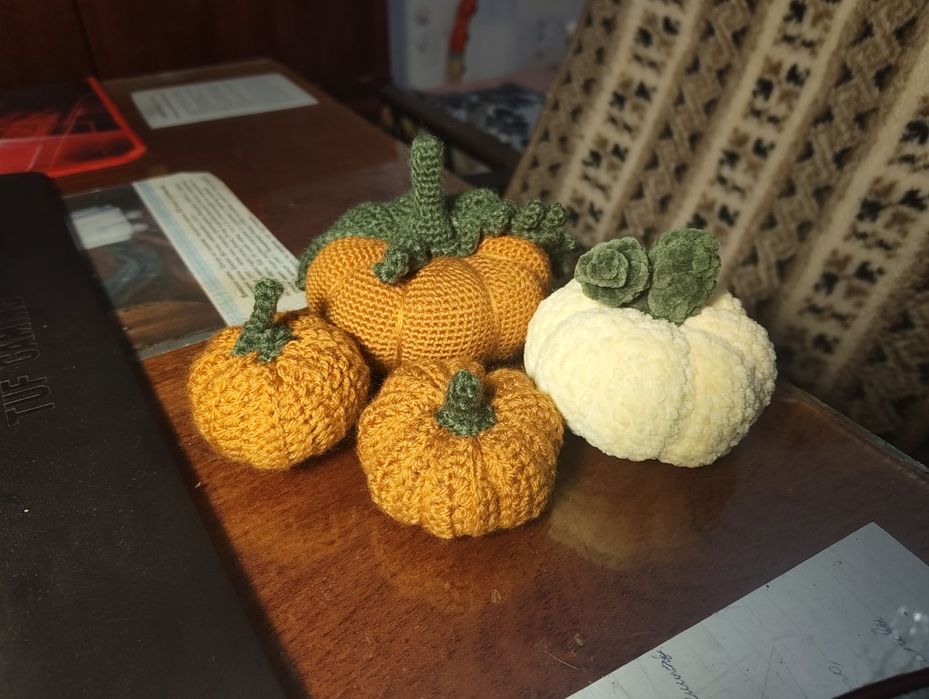 Вязаные тыквы/осенние украшения
