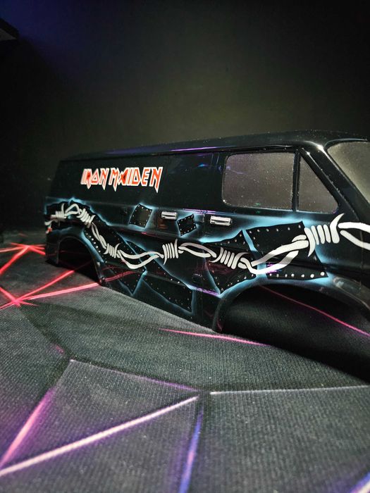 Traxxas TRX4 karoseria 1:10 trial crawler RC VAN Iron Maiden