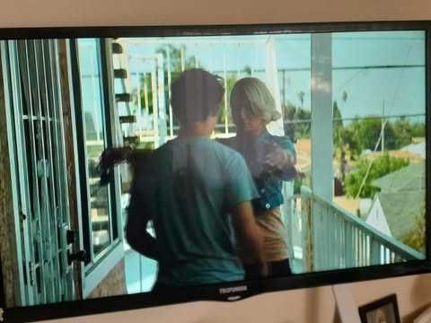 Telewizor Smart TV Telefunken 32 cale D32H289X4CW + Pilot