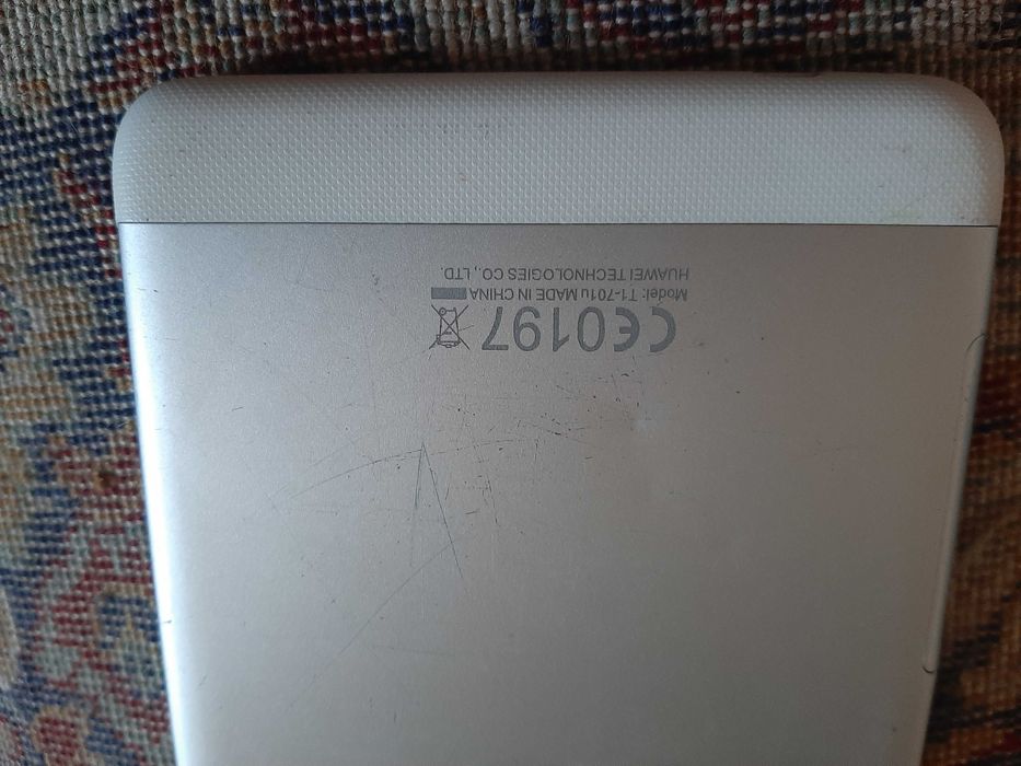 Планшет Huawei T1-701u