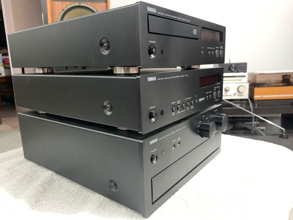 Wzmacniacz Yamaha AX-10, odtwarzacz CDX-10 i tuner TX-10