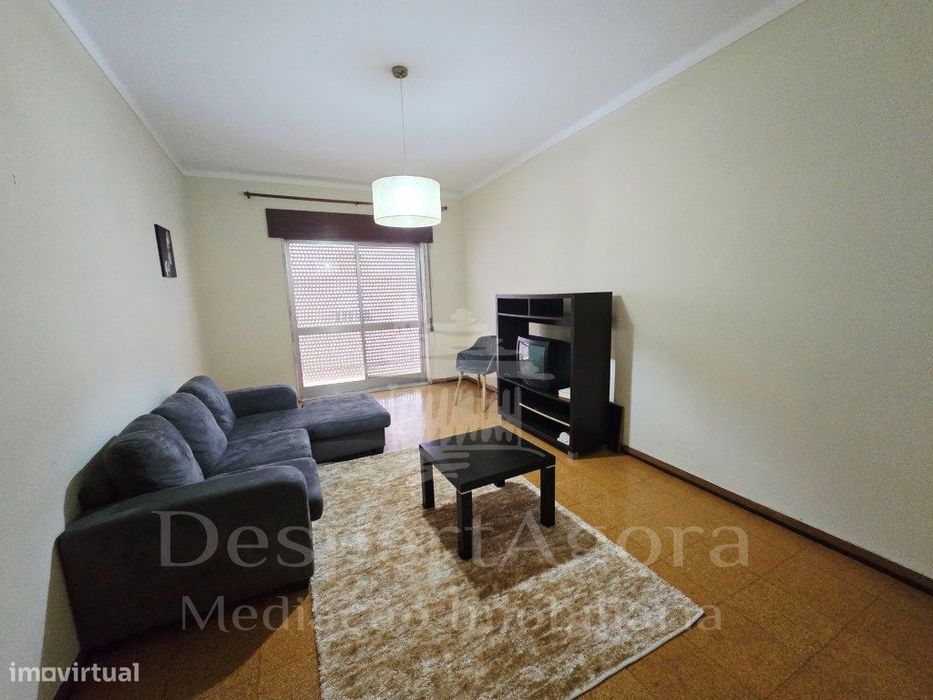 Apartamento T3 a 50 metros da estação da CP