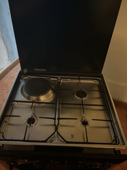 Fogao e forno usado