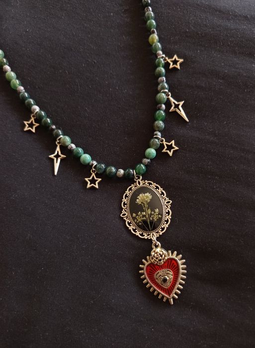 Gotycki naszyjnik, biżuteria handmade z kamieni i zawieszek