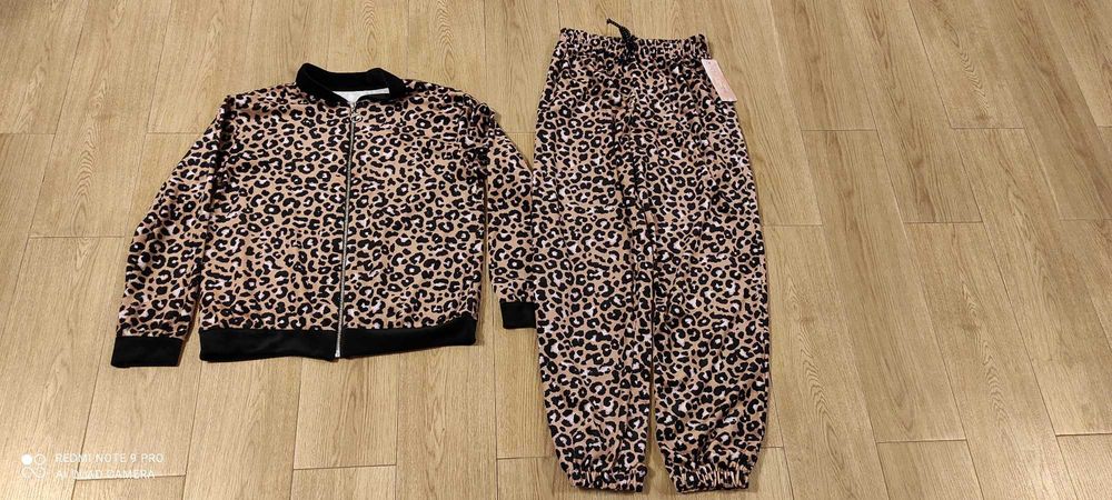 Dres dla dziewczynki roz 146/152