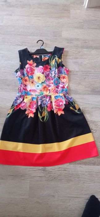 Sukienka rozmiar 38 -40