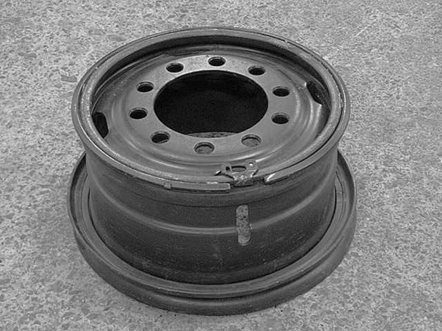 Диск колесный Камаз-4310 Урал-4320 R20,R21 також широкий шина наташка