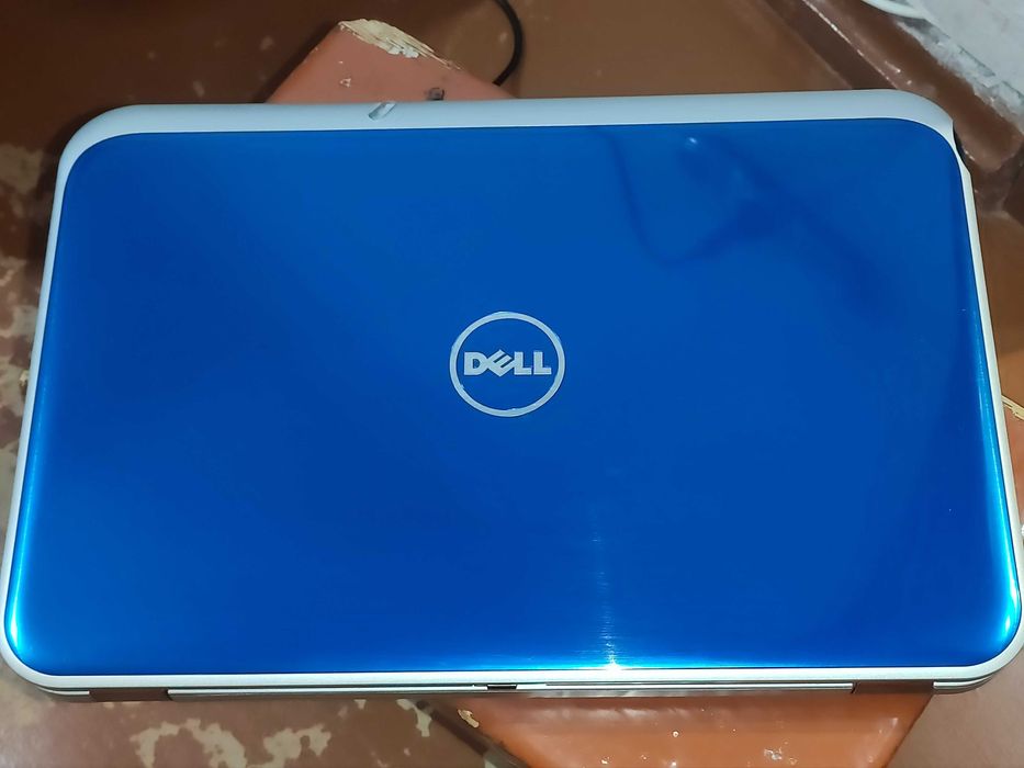 Ноутбук Dell Inspiron 5520