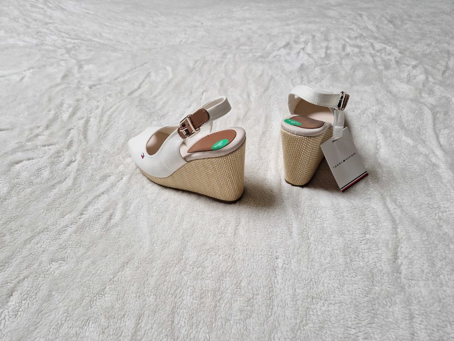 Nowe buty sandały damskie na koturnie Tommy Hilfiger rozmiar 37