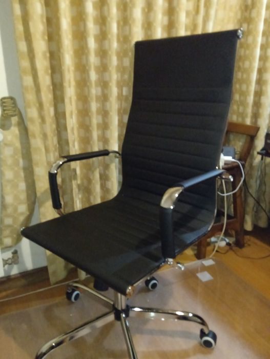 Cadeira de escritório couro sintético