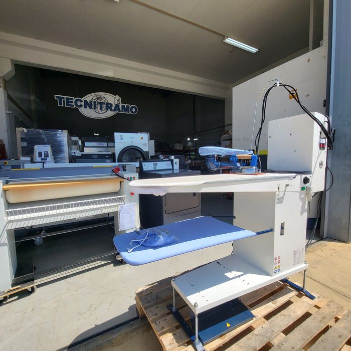 Tabua de passar a ferro emgomadoria