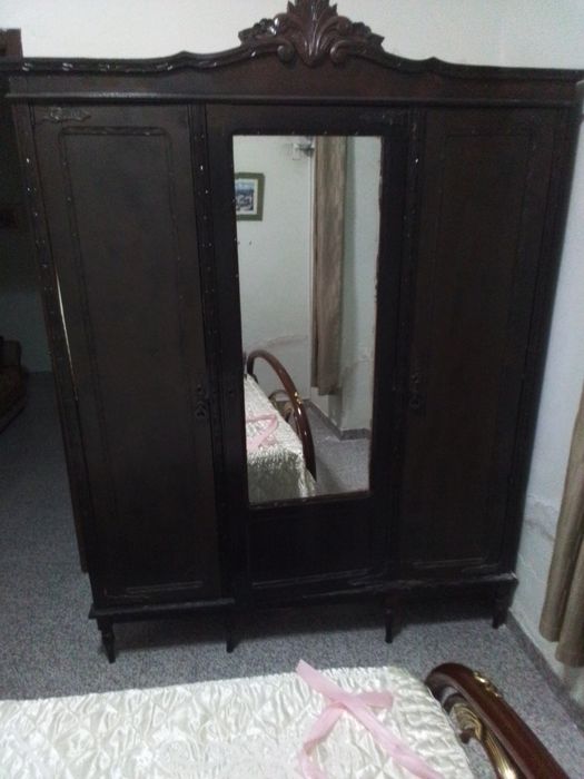 Cama completa em madeira