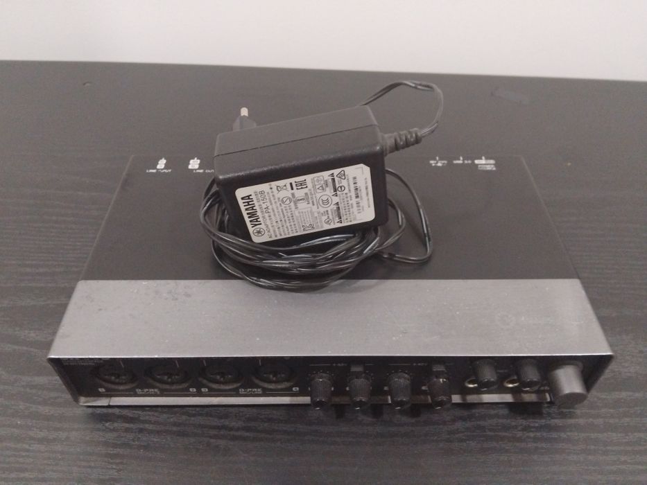 Interface de Audio Yamaha ur44c + Sennheiser HD200PRO