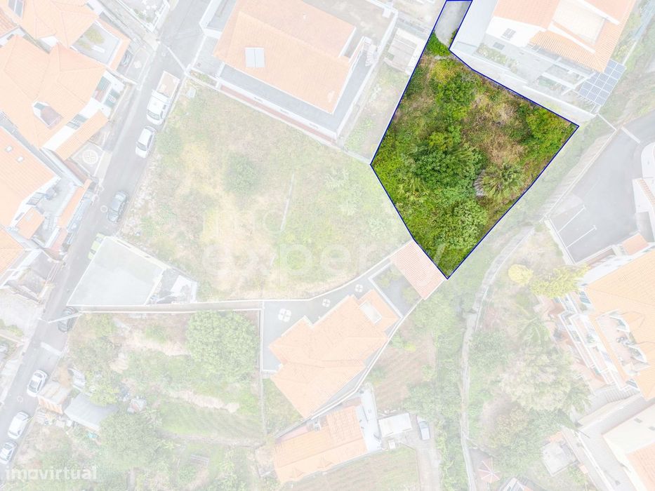 Urban Plot with Sea View in Machico | 400 m² | 300 m² Buildable Area