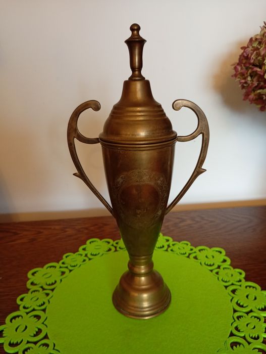 Mosiężny puchar 33 cm