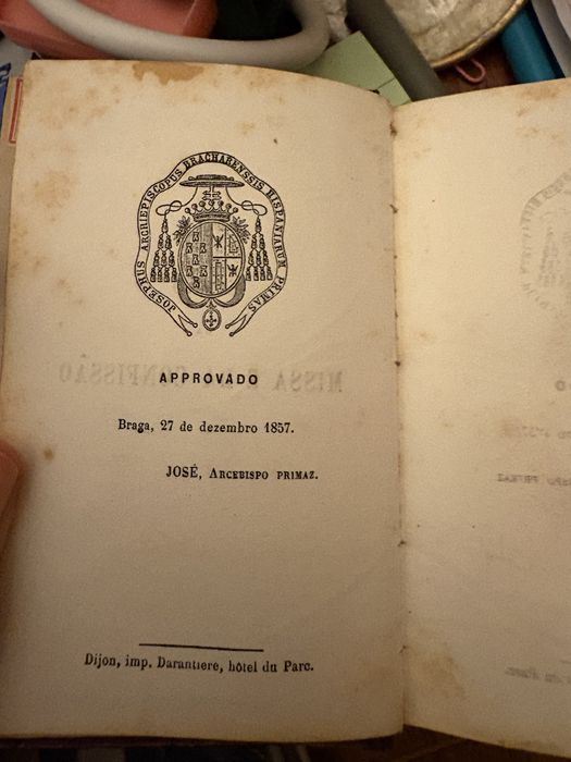 Livro oracao muito antigo