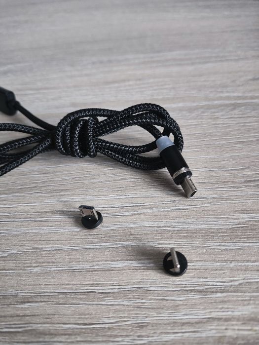 Kabel przewód magnetyczny 3 adaptery USB typ C Micro USB  iPhone