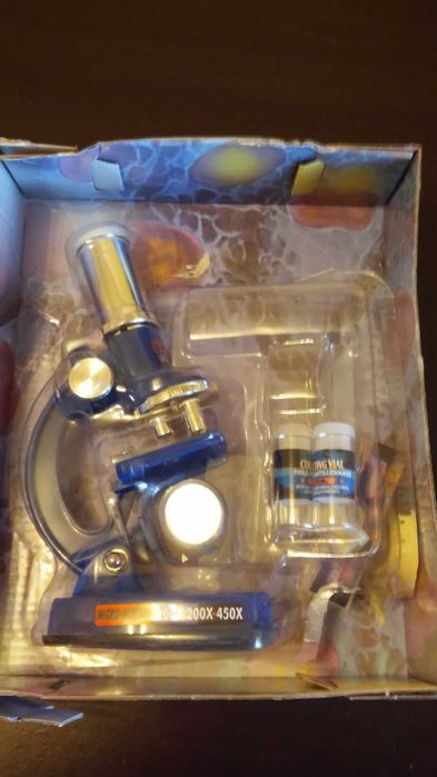 vende-se  bonecas ainda na caixa original nunca mexidas