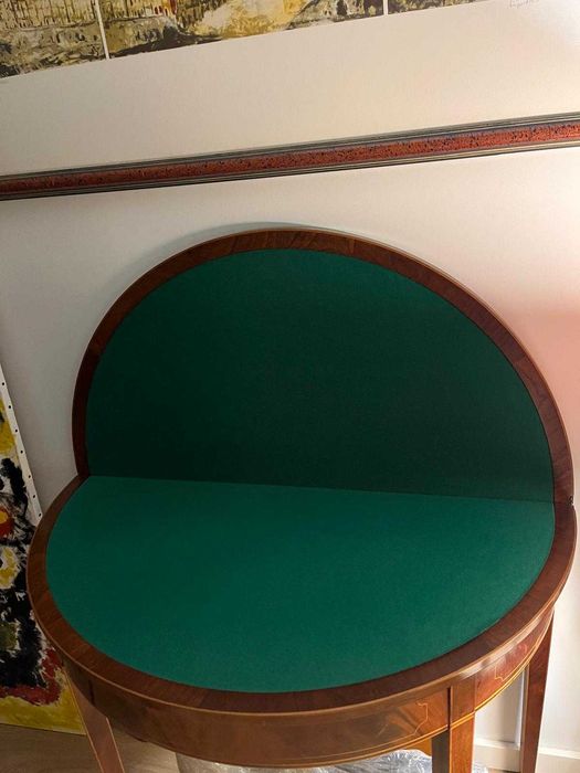 Mesa de jogo / consola meia-lua em madeira com feltro verde