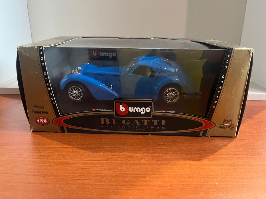 Burago 1:24 Bugatti Atlantic z pudełkiem kolekcjonerski