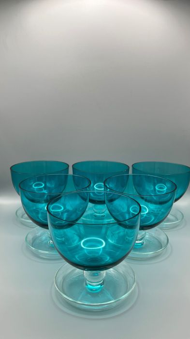 Pucharki do lodów i deserów projektu Saara Hoopera