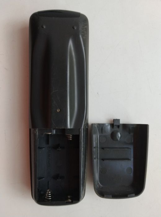 Пульты от видеомагнитофона Samsung и HDD/DVD плеера SUPRA