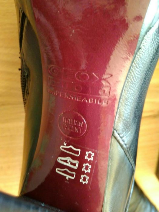 Kozaki skórzane Geox 37 obcas czerwona podeszwa