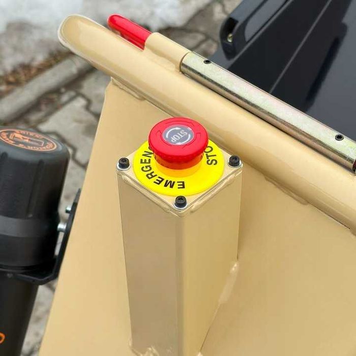 Новий садовий подрібнювач MEYER R10SL (Ø гілок до 100 мм) измельчитель