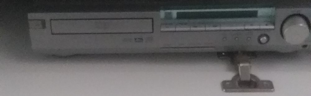 Dvd vídeos e leva culunas