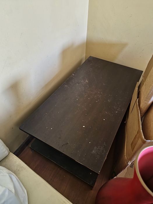 Vários móveis e utensílios para a casa
