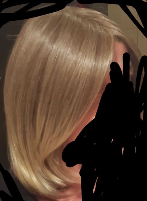 peruka z linią włosów ciemny blond - nowa