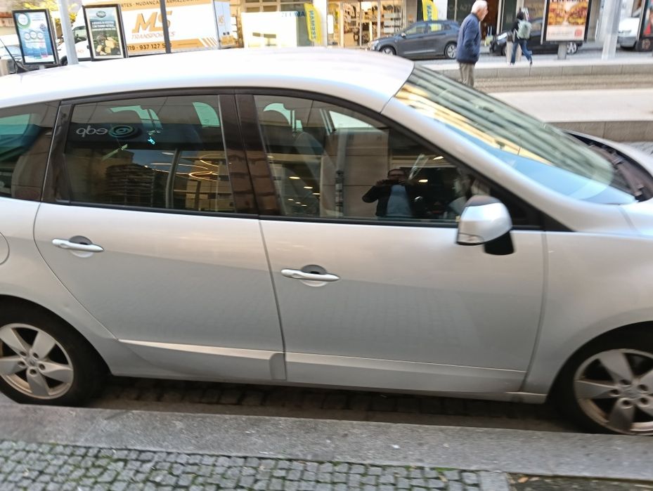 Renault Scenic 07 lug.