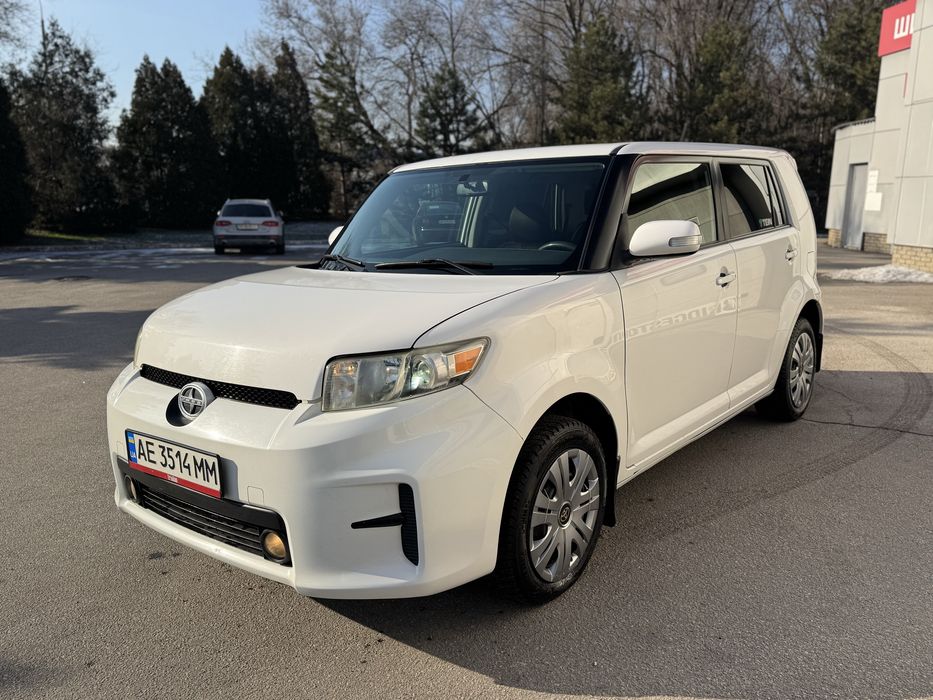 Продам тойоту скион