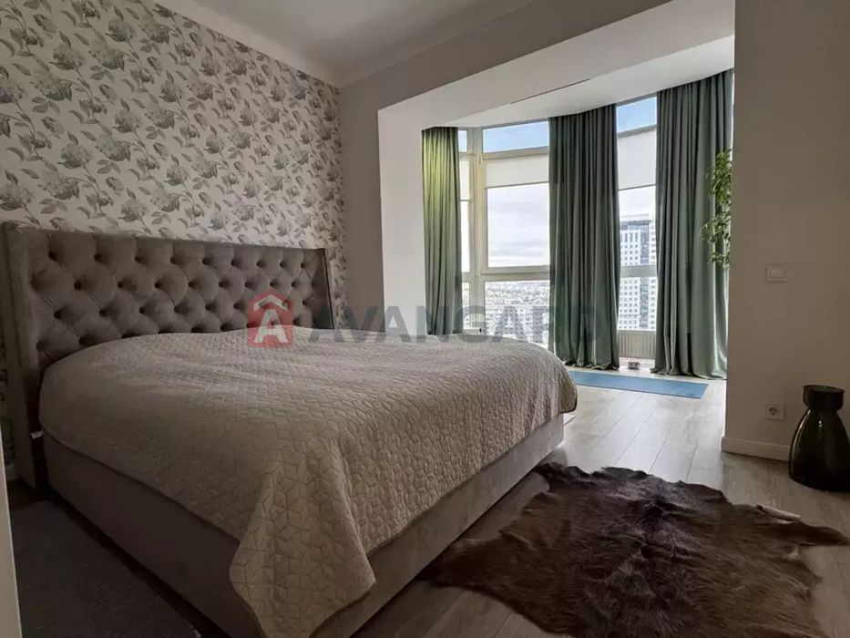 Продам 3-кім.ж/к Каскад,шикарна