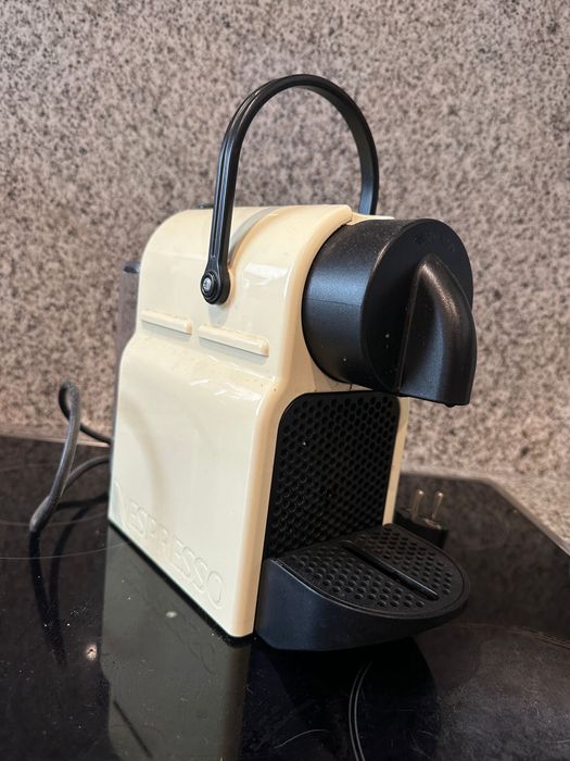 Maquina de cafe nespresso