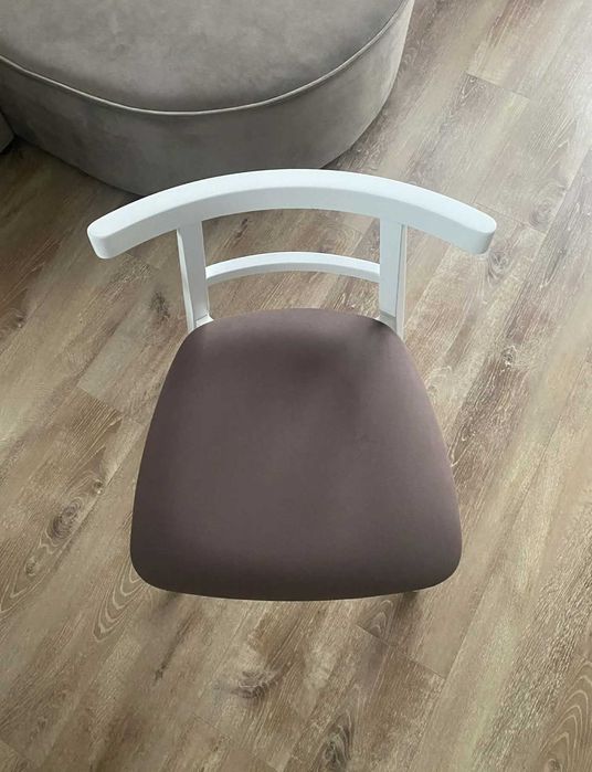 Nowe krzesła bukowe - stylowe, solidne, stabilne