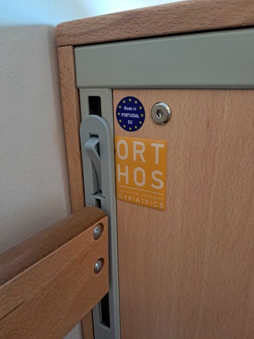 Cama articulada e elevatória marca Orthos