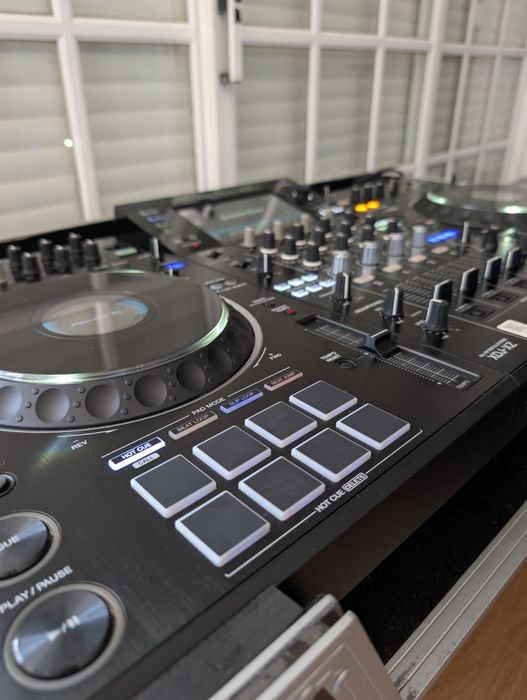 Pioneer XDJ-XZ All-in-one
