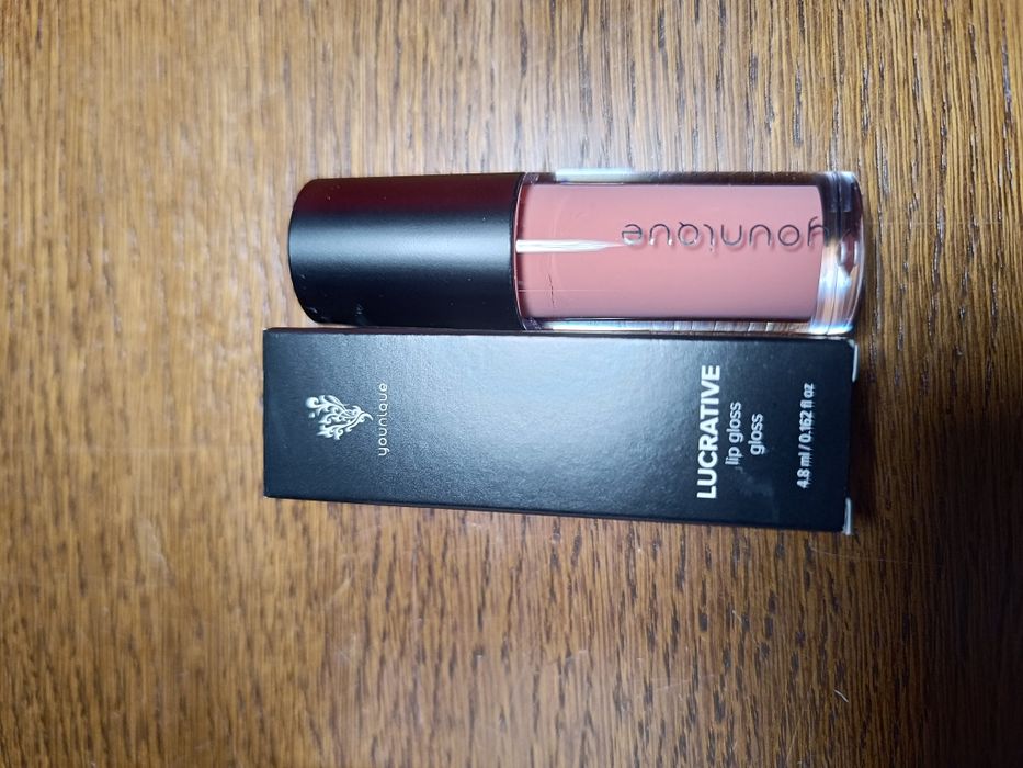 Promocja! Błyszczyk do ust od Younique