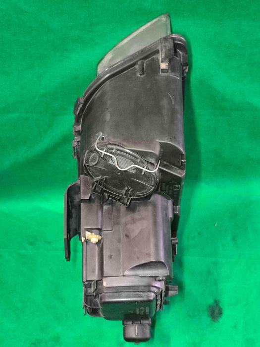 Ótica / Farol Esquerdo AUDI A3 Sportback 8P0941003L (OEM) | 0301206601 (OEM)
