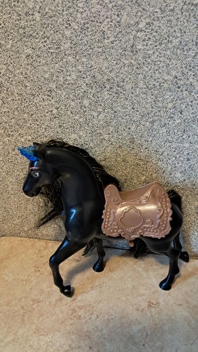 Лошадь для куклы Барби Barbie музыкальная, светиться