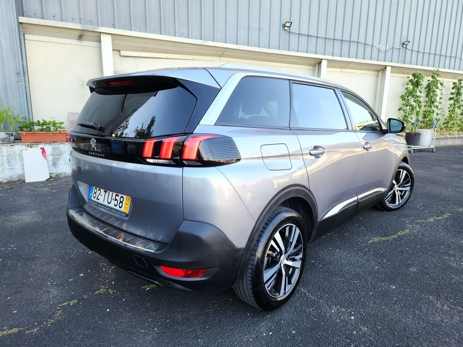 Peugeot 5008 1.6 HDI Auto Nacional  179 MIL KMS