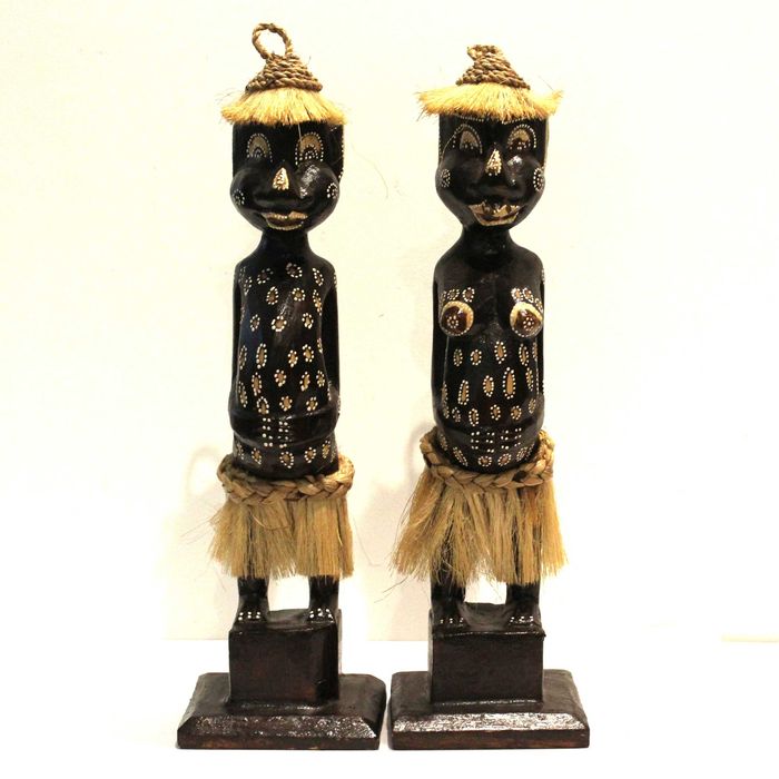 Escultura Madeira - Estilo Casal Tribal