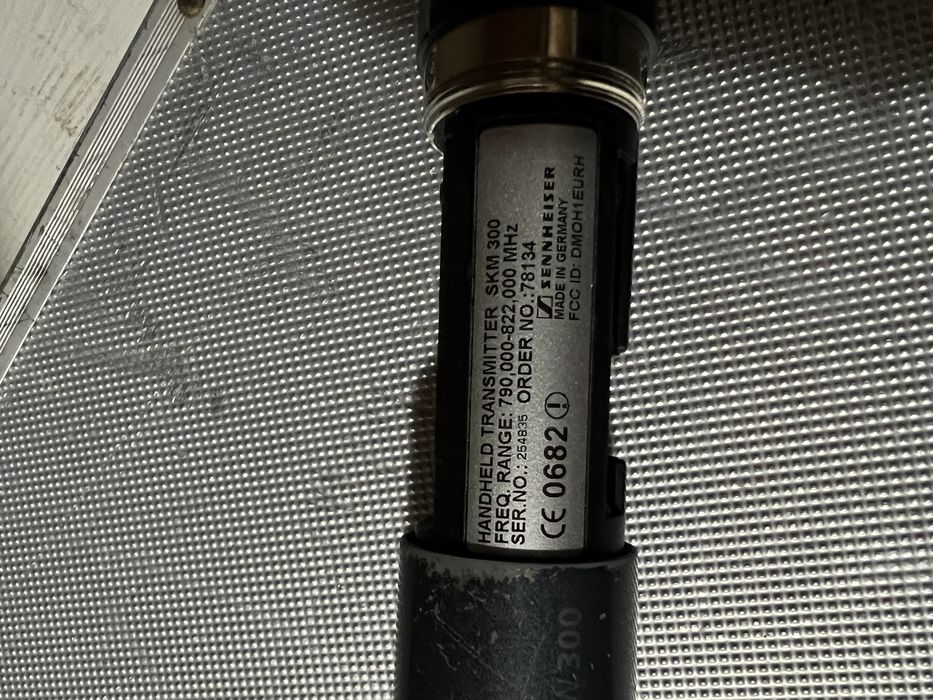 seenheiser радиомикрофон ,мікрофон,радіомікрофон ew300