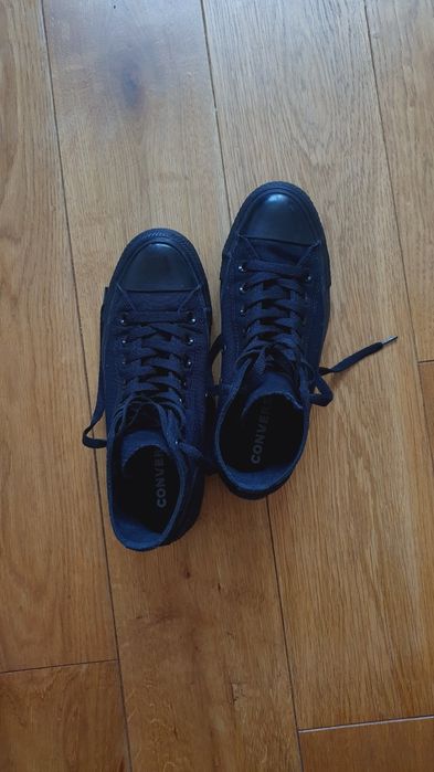 Całe czarne jednolite converse noir