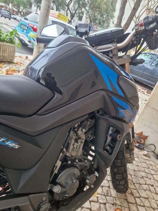 Zontes 125 praticamente nova