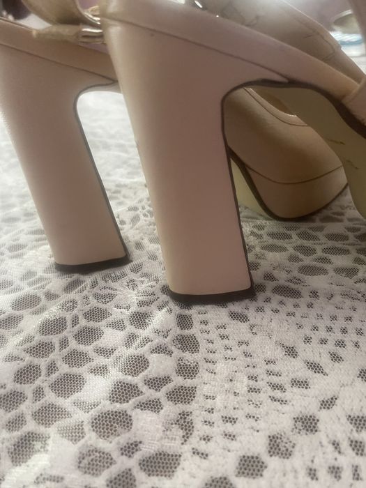 Szpilki lata siedemdziesiąte 38