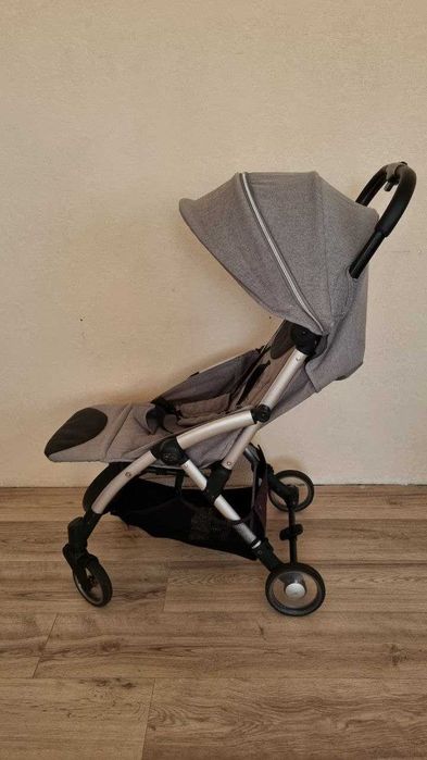 Прогулянкова коляска Chicco