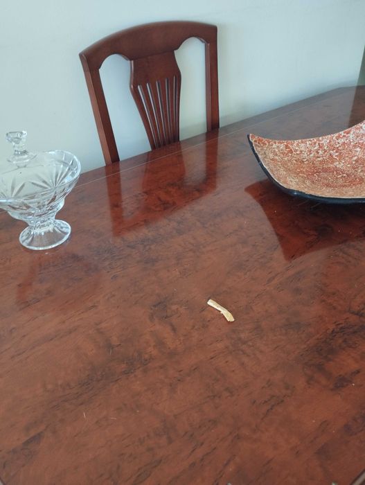 Mesa grande extensível com 4 cadeiras madeira